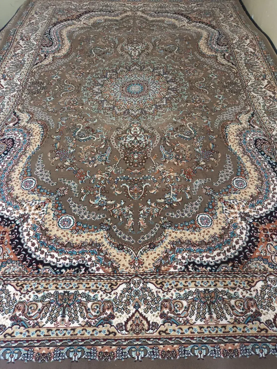 فرش ماشینی ۶متری دوتخته|فرش|همدان, |دیوار