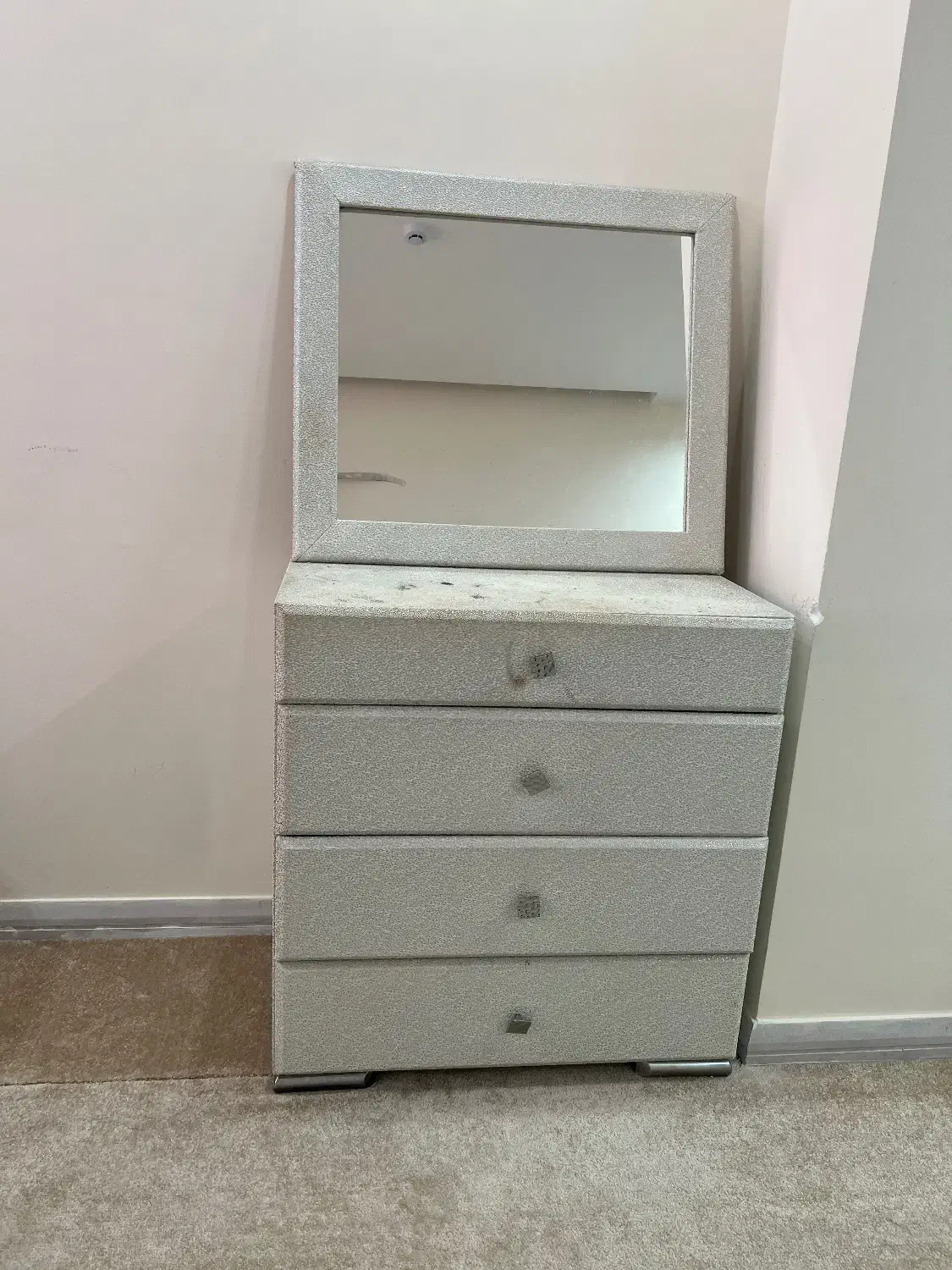 دراور لباس|جاکفشی، کمد، دراور|رشت, رشتیان|دیوار