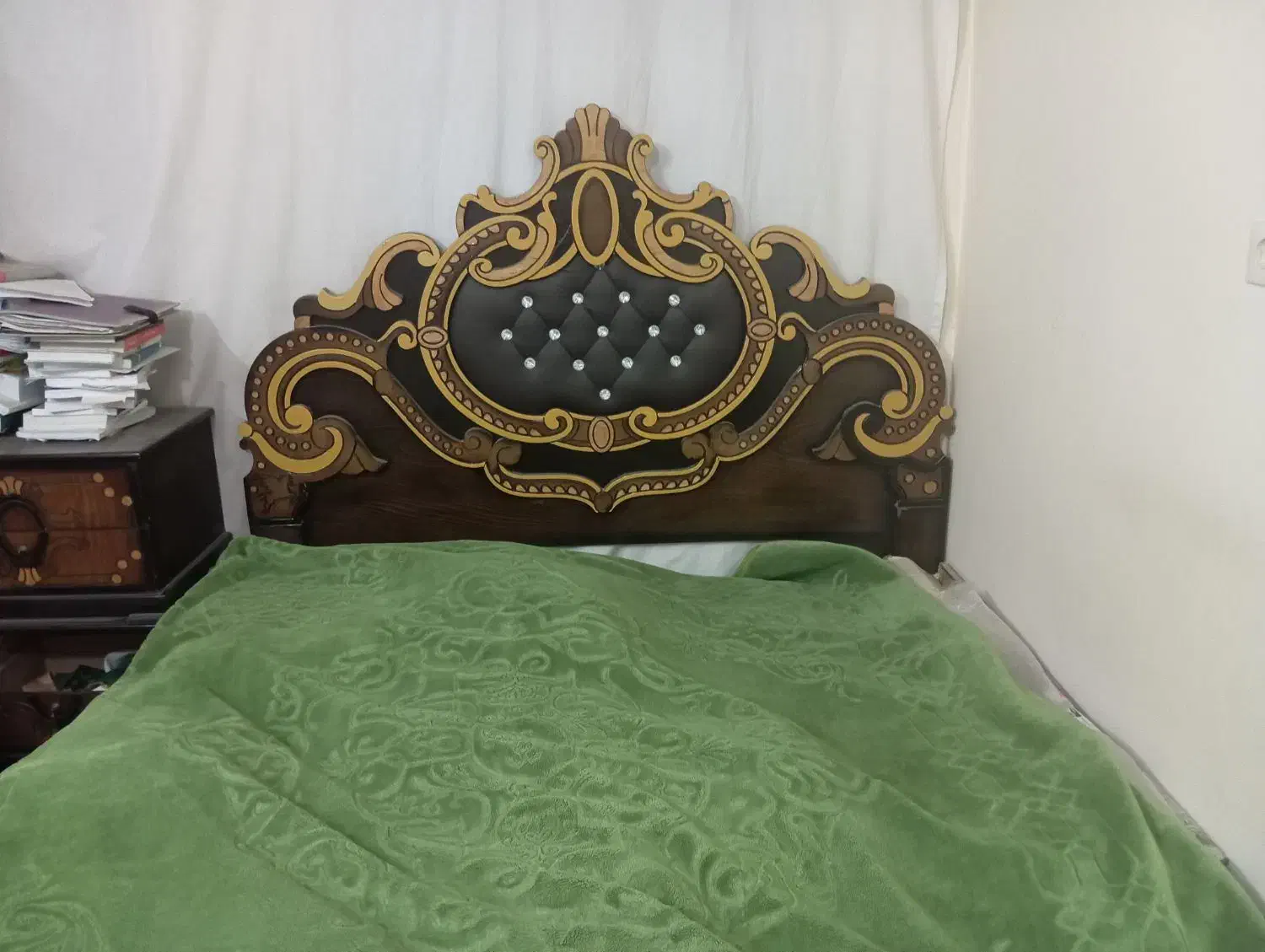 تختخواب دو نفره|تخت و سرویس خواب|قم, دروازه چوبی|دیوار