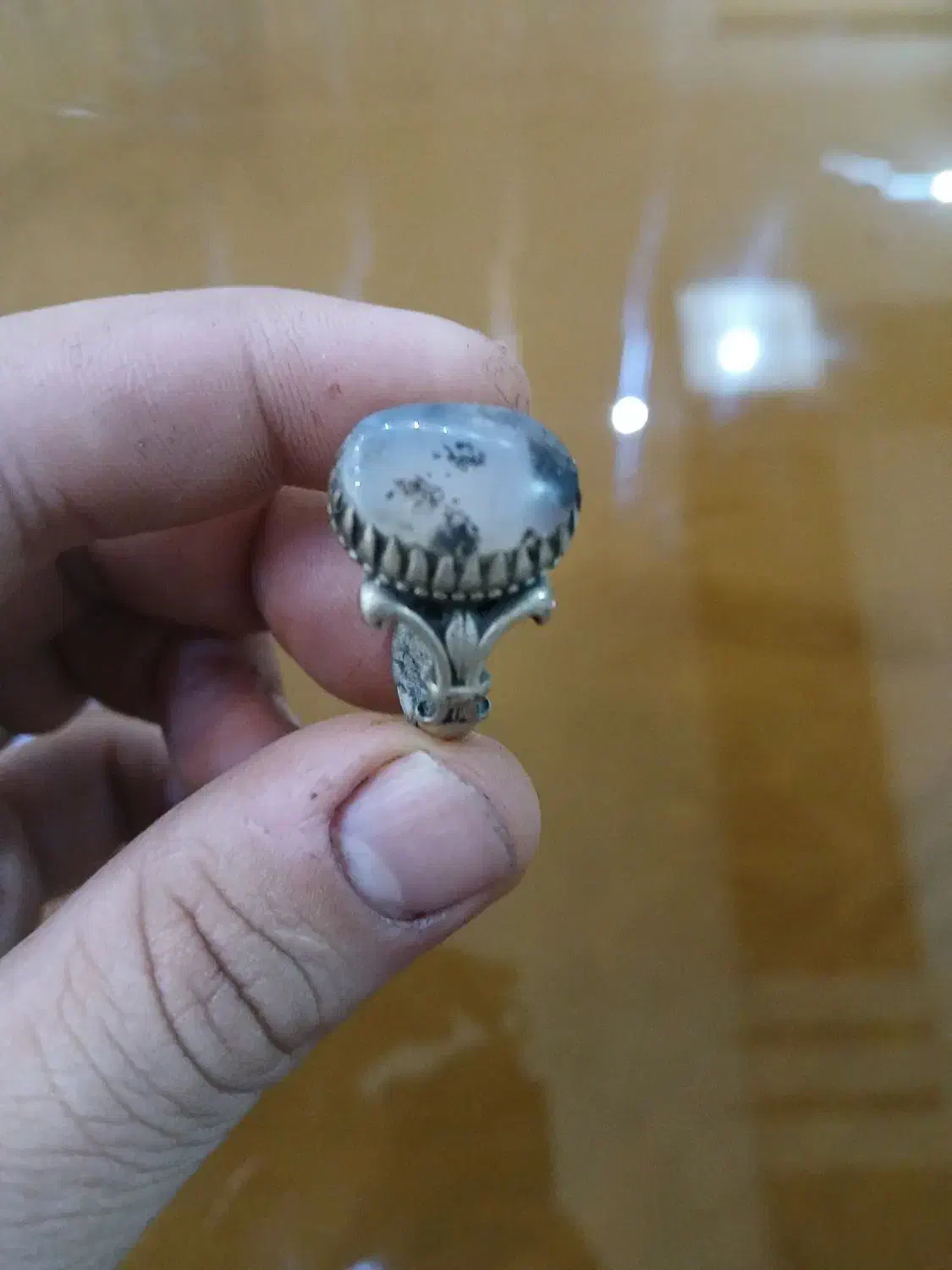 انگشتر عقیق کبود و شجر|کلکسیون اشیاء عتیقه|آران و بیدگل, |دیوار