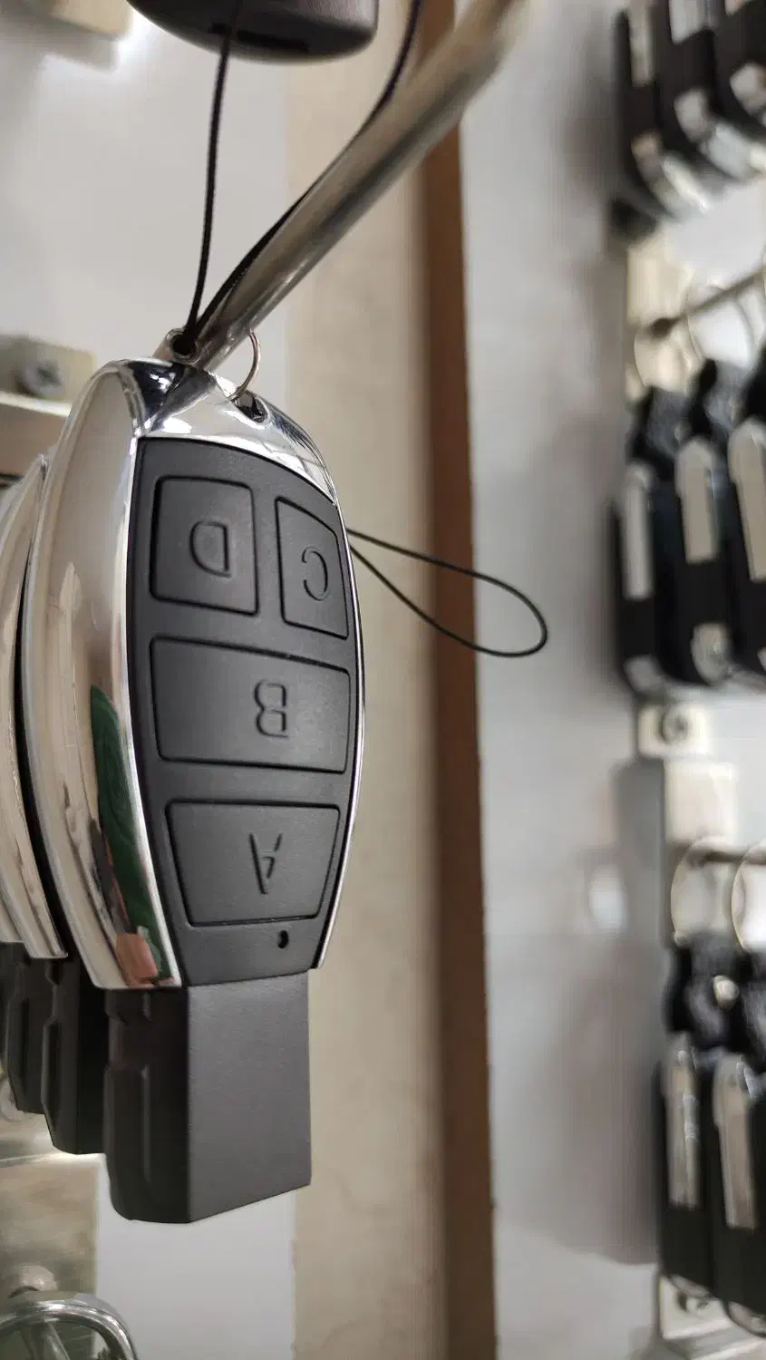 فروش انواع ریموت/دزدگیر خودرو و اماکن ریموت کرکره|قطعات یدکی و لوازم جانبی|شاهرود, |دیوار