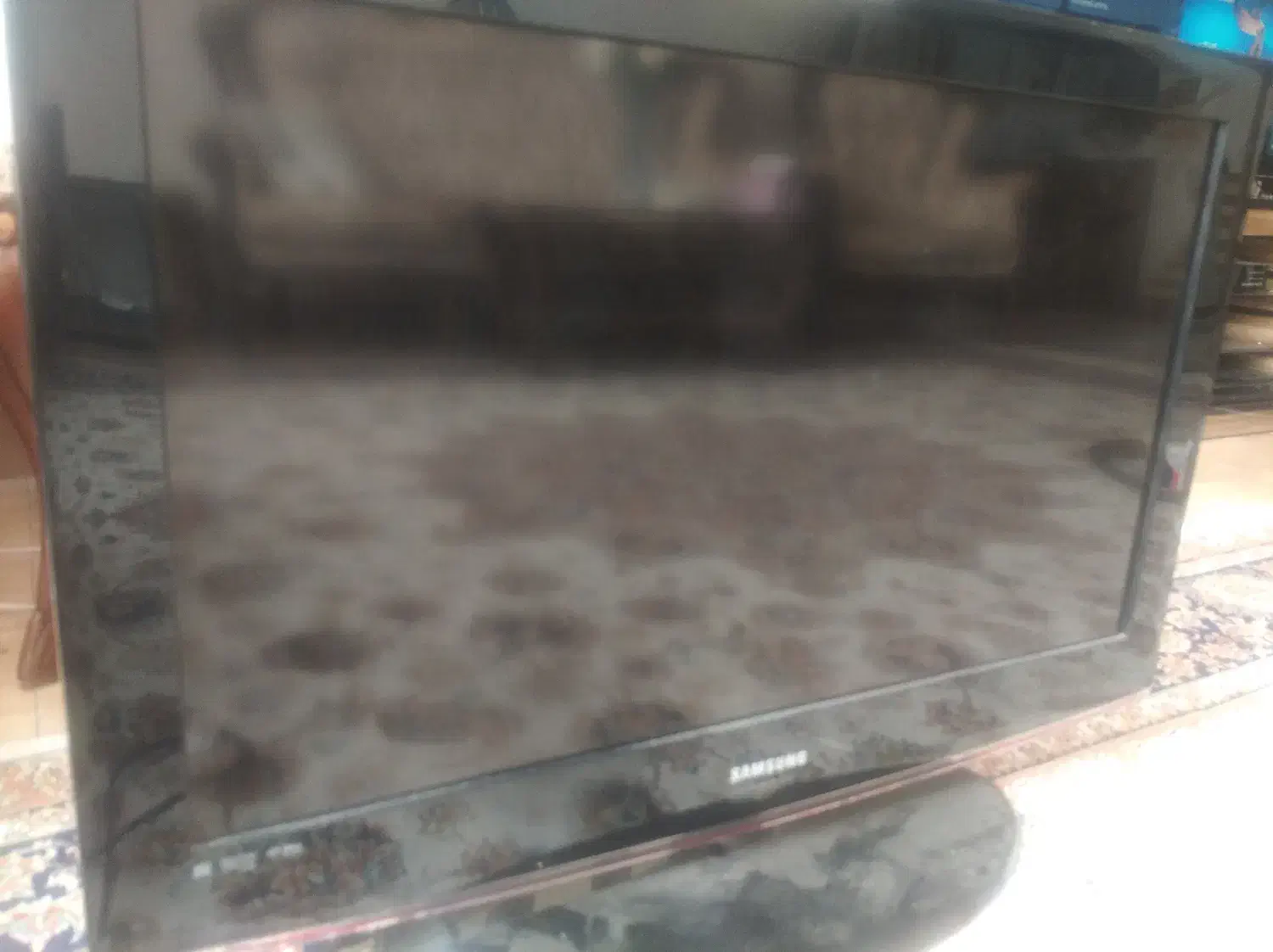 تلویزیون سامسونگ سالم کابل آستین ای میخوره|تلویزیون و پروژکتور|کرج, حصارک بالا|دیوار