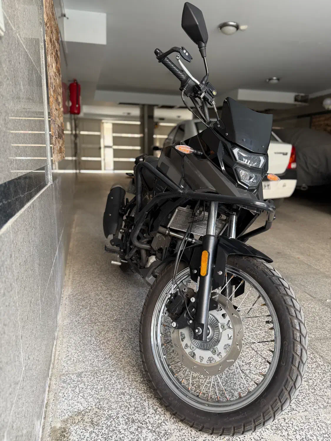Nh250|موتورسیکلت|شیراز, سینما سعدی|دیوار