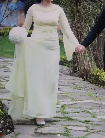 لباس مجلسی|لباس|لاهیجان, لاشیدان|دیوار