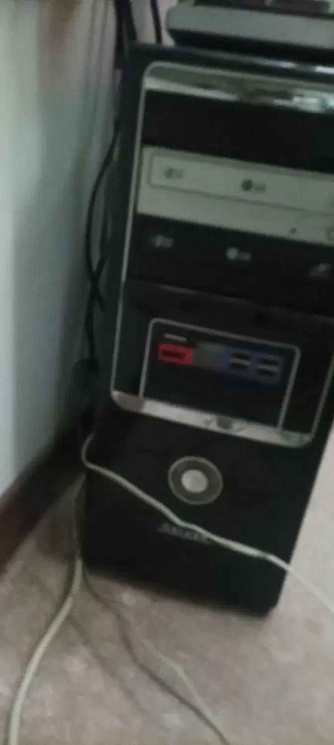 کامپیوتر خانگی|رایانه رومیزی|صدرا-فارس, فاز ۱|دیوار