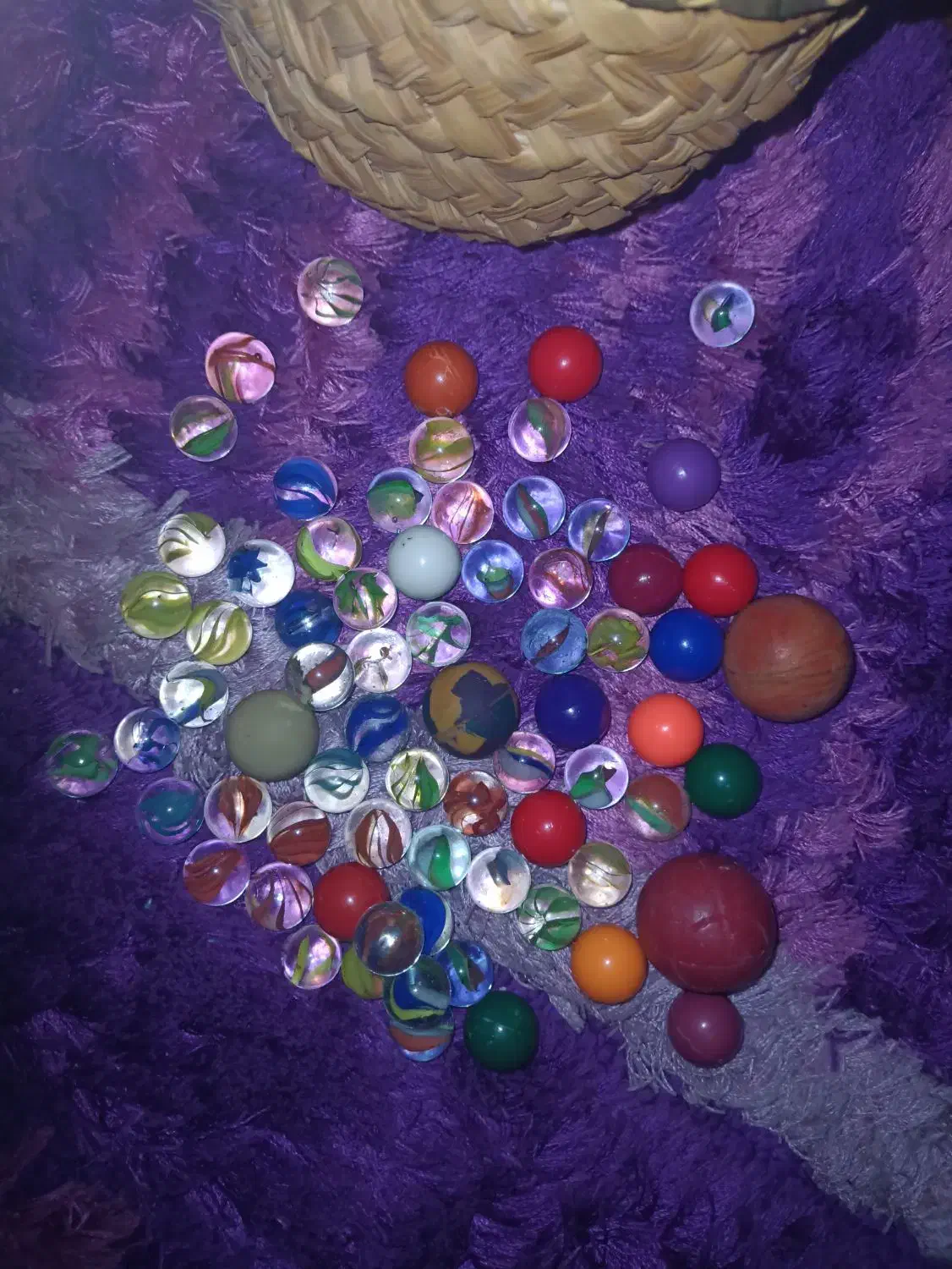 تیله سبد|اسباببازی بچه|رشت, کوی مهر|دیوار