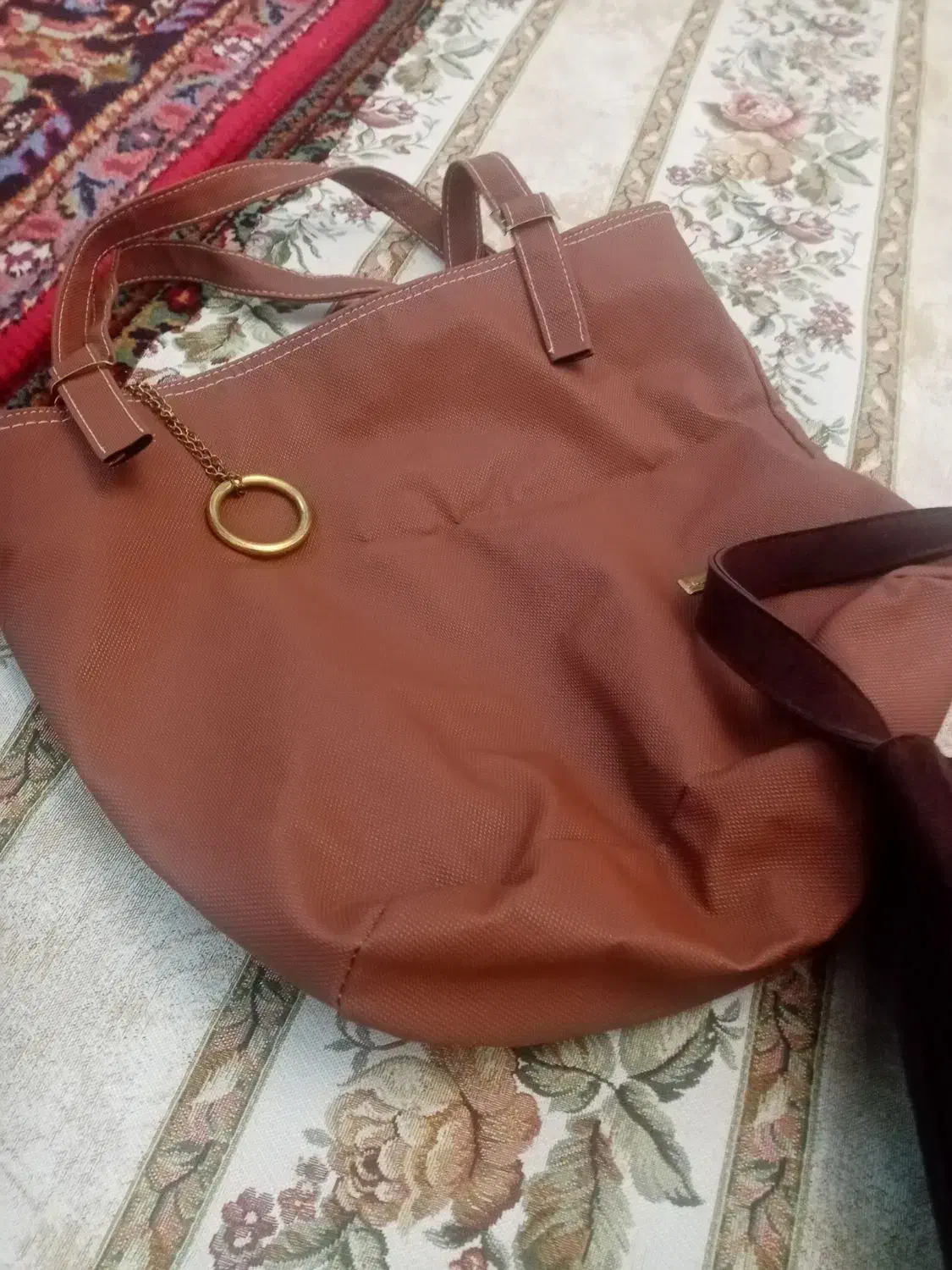 کیف وکفش|کیف، کفش، کمربند|خوی, |دیوار