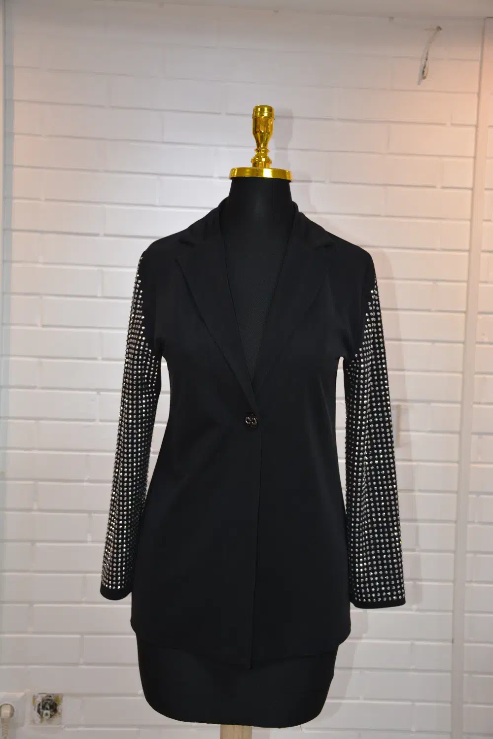 مانتو مزونی نو|لباس|اصفهان, باغ دریاچه|دیوار