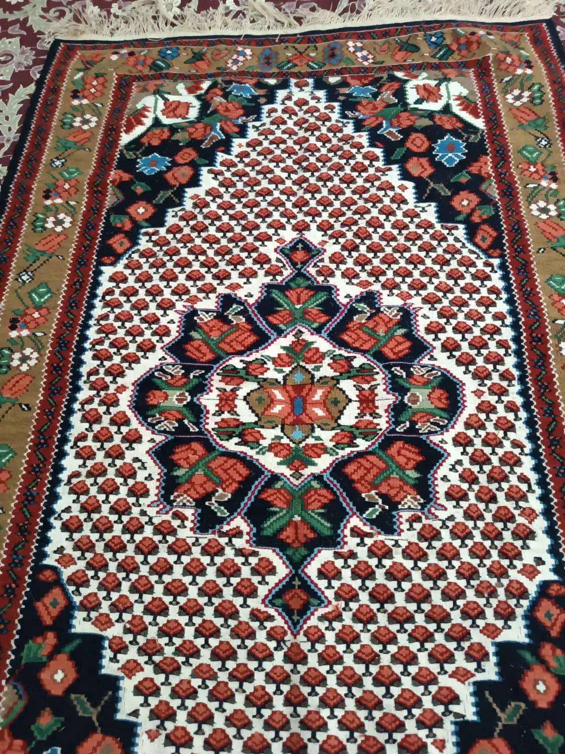 گلیم چه|گلیم، جاجیم، گبه|بیجار, |دیوار