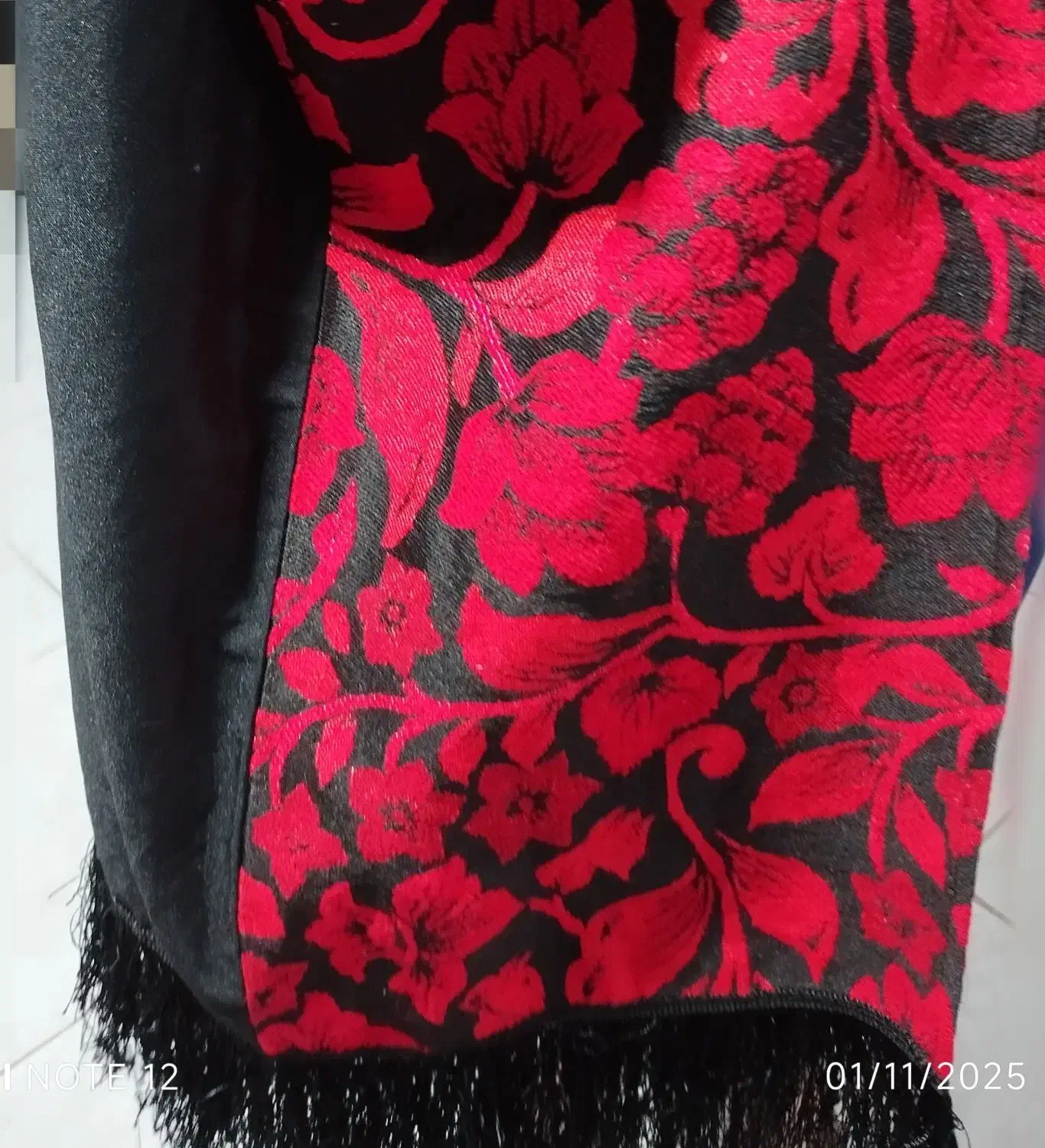 جلیقه وست|لباس|همدان, |دیوار