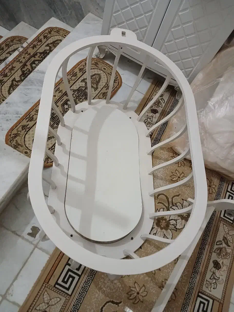 گهواره کودک|تخت و صندلی بچه|پیشوا, |دیوار