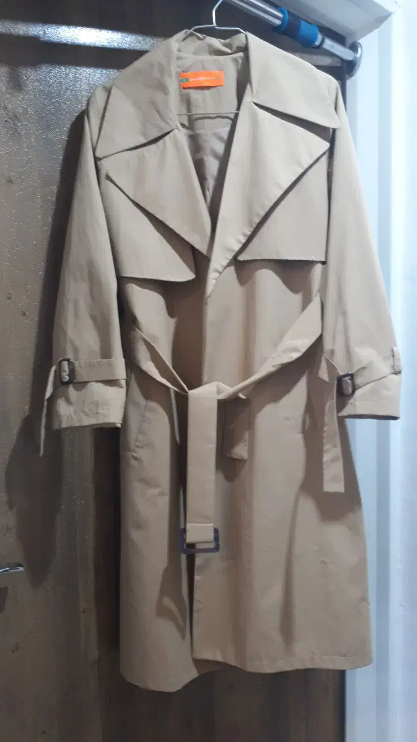 پالتو بارونی به دلیل اندازه نبودن|لباس|محمدیه-قزوین, |دیوار