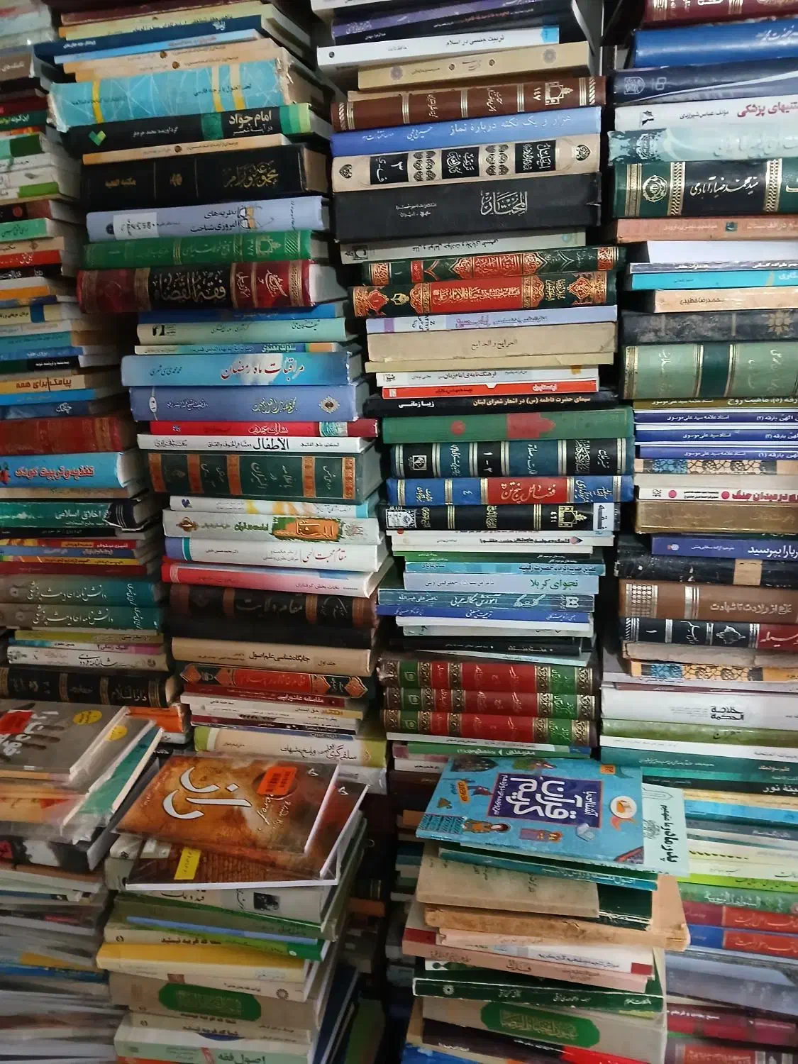 کتاب دست دوم ( ضایعات کاغذ)|کتاب و مجله آموزشی|قم, ارم|دیوار