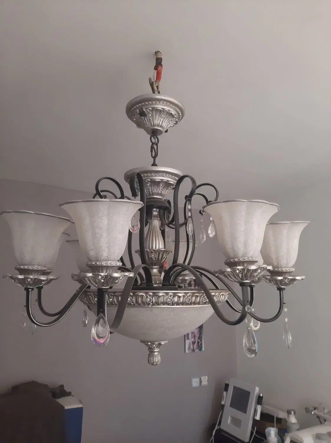 لوستر مدرن و شیک ۸ شعله|لوستر و چراغ آویز|اهواز, نادری|دیوار