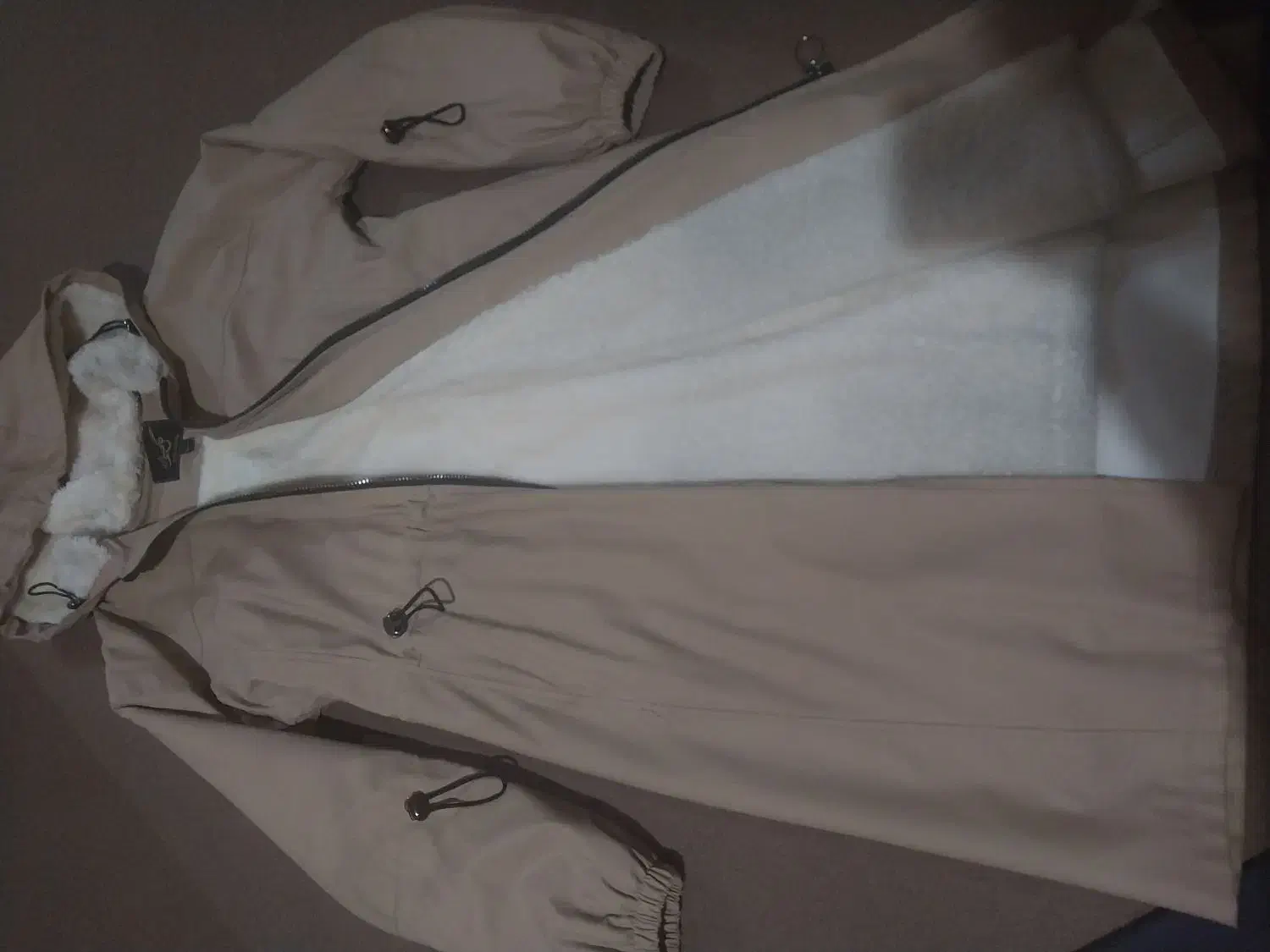 بارونی|لباس|قزوین, |دیوار