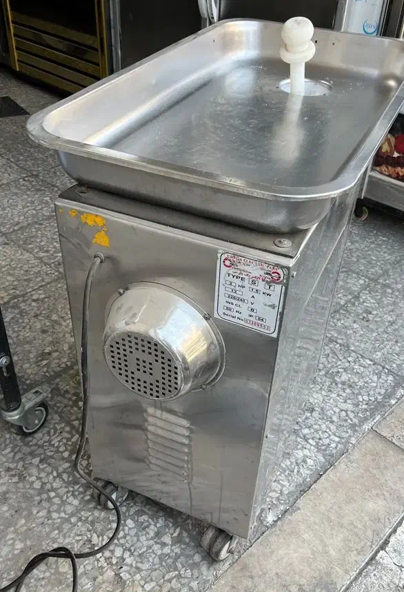 چرخ گوشت صنعتی مناسب قصابی رستوران و آشپزخانه ها|خردکن، آسیاب، غذاساز|مسجد سلیمان, |دیوار