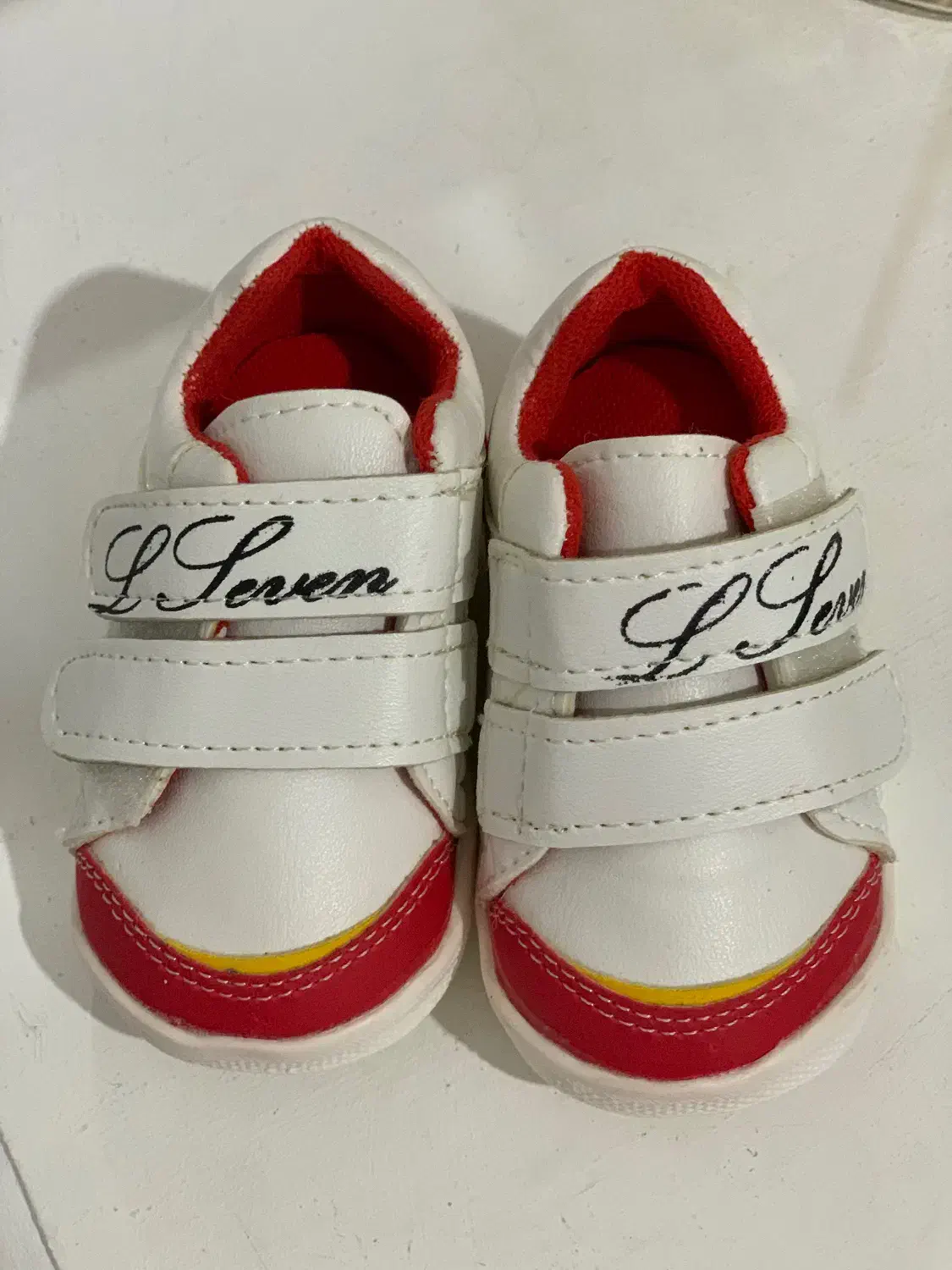 چند دست لباس و کفش نوزادی|کفش و لباس بچه|سنندج, |دیوار