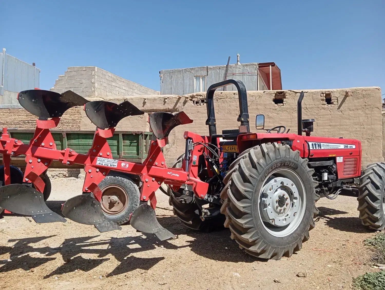 با تراکتور کار می کنم|خدمات حمل و نقل|اسدآباد, |دیوار