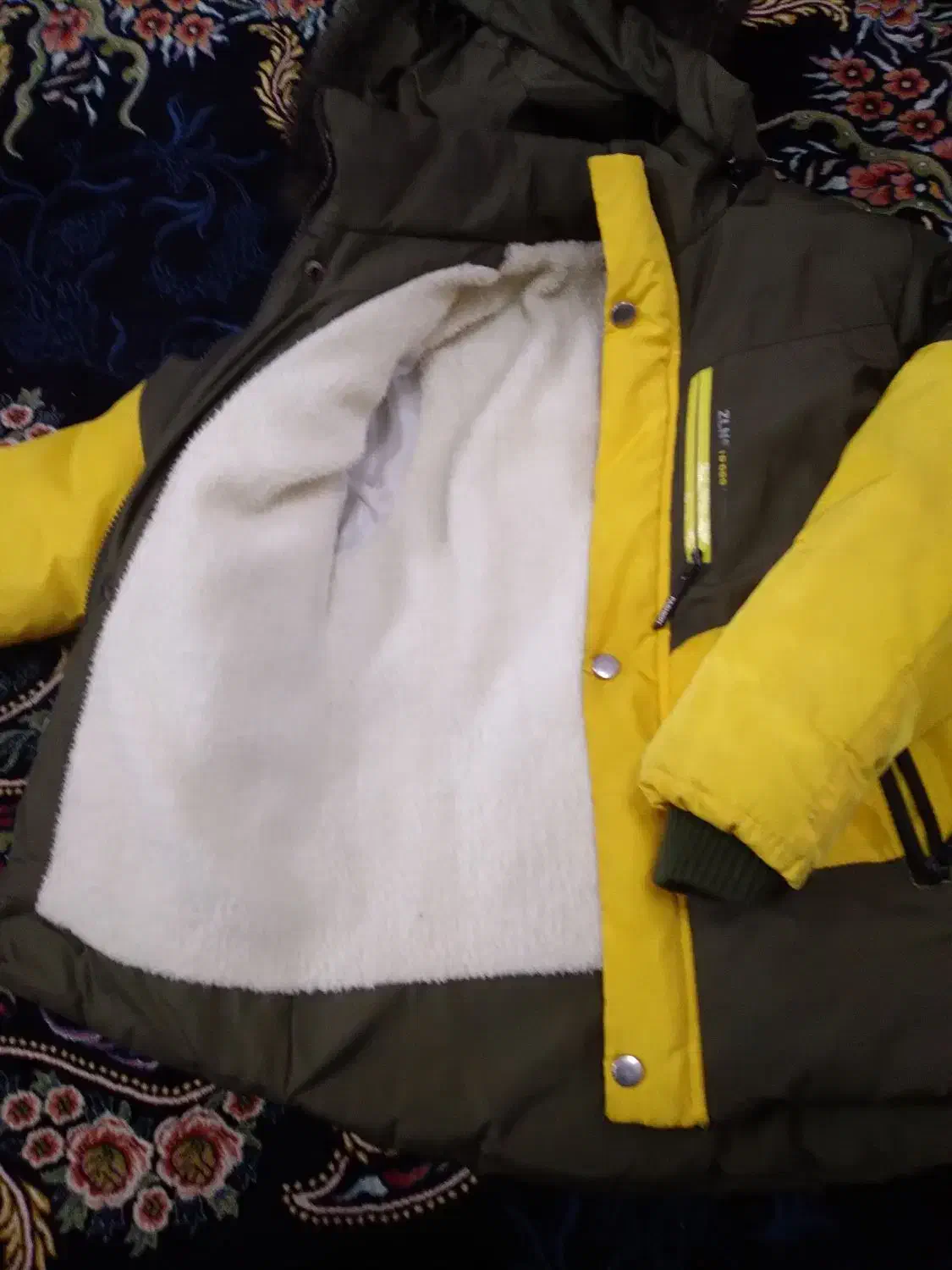 کاپشن بچه گانه ۶تا۸سال|کفش و لباس بچه|رشت, کوی مهر|دیوار