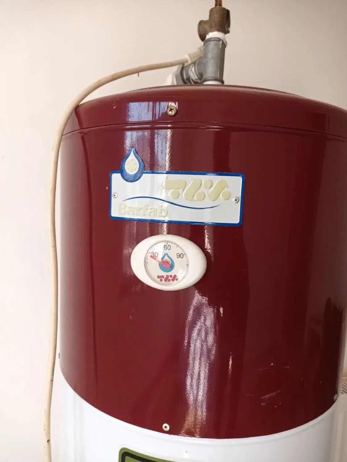 آبگرمکن برقی ایستاده|آبگرمکن، پکیج، شوفاژ|پره‌سر, |دیوار