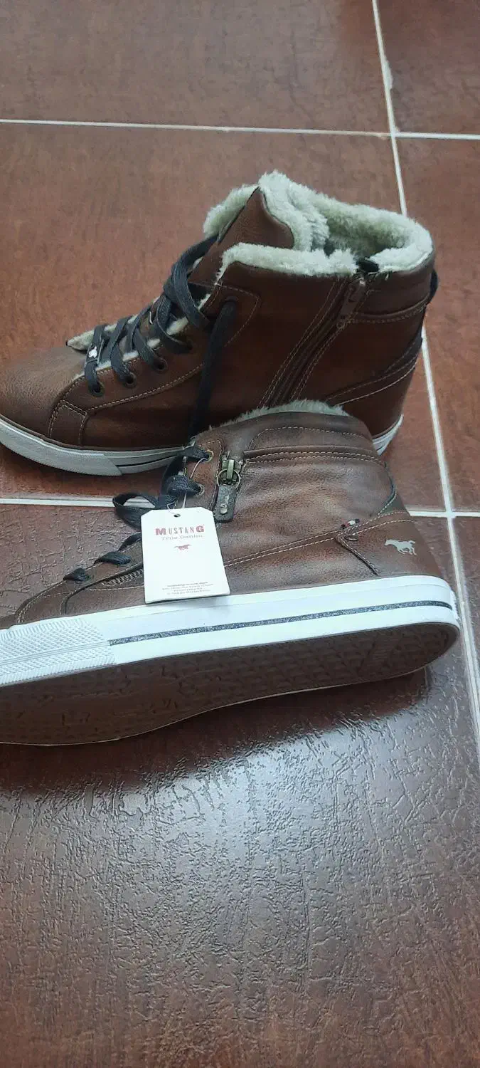 نیم بوت مارک از اروپا واسم اومده|کیف، کفش، کمربند|مهاباد (آذربایجان غربی), |دیوار