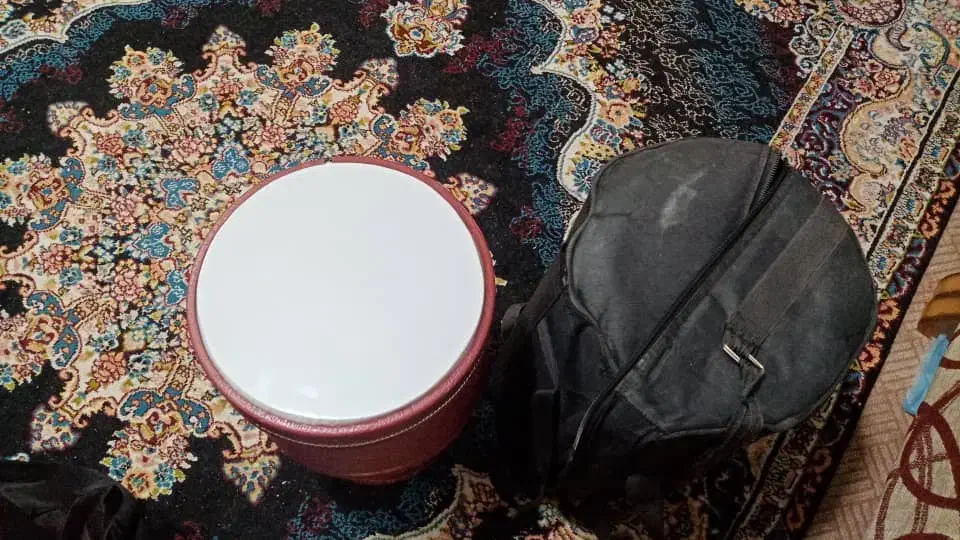 ضرب وتیمپو|سازهای سنتی|شاهین‌شهر, شهرک گلدیس|دیوار