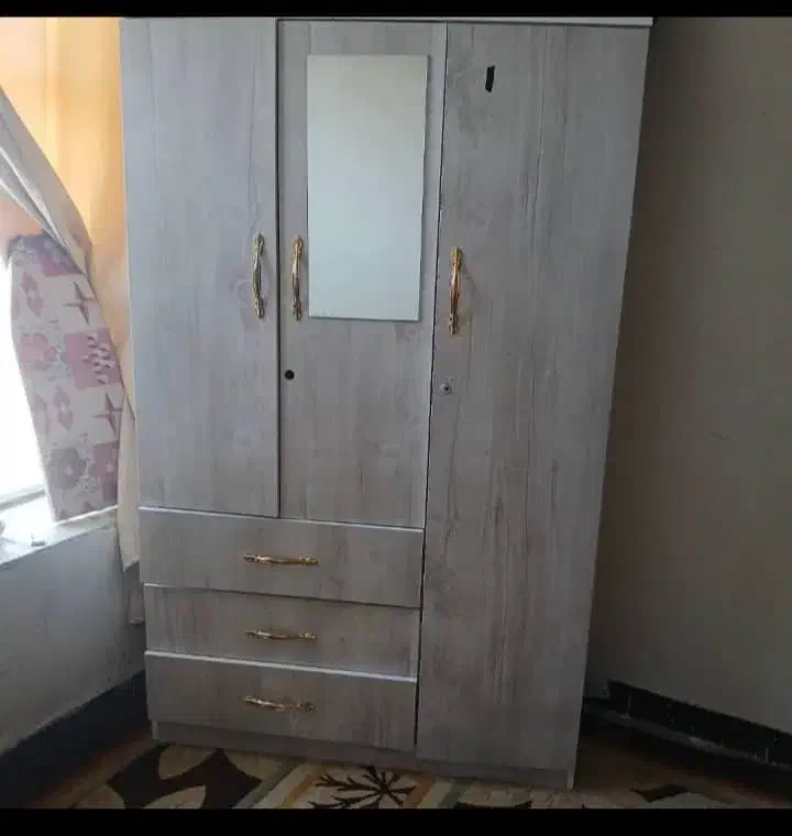 دوتا کمد چوبی توافقی  نو|جاکفشی، کمد، دراور|نورآباد ممسنی, |دیوار