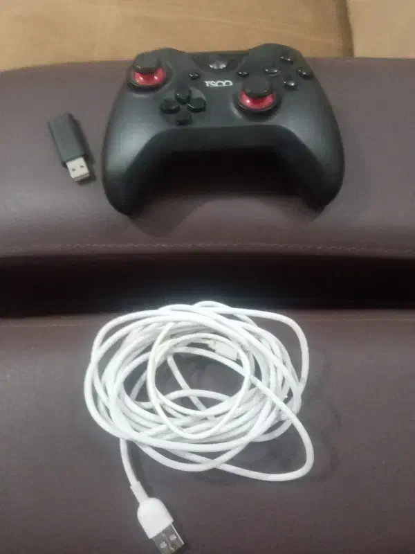 دسته بازی کامپیوتری بی سیم|قطعات و لوازم جانبی رایانه|اراک, |دیوار