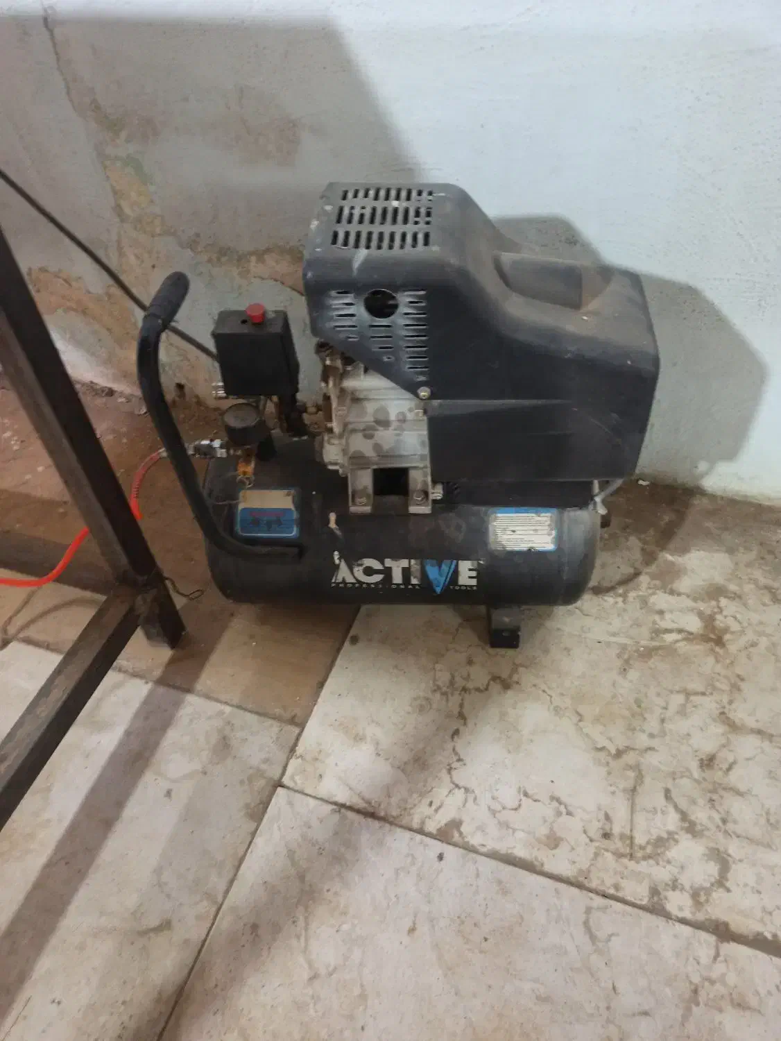 پمپ باد 24لیتری|پنکه و تصفیه‌کنندهٔ هوا|قلعه نو, |دیوار