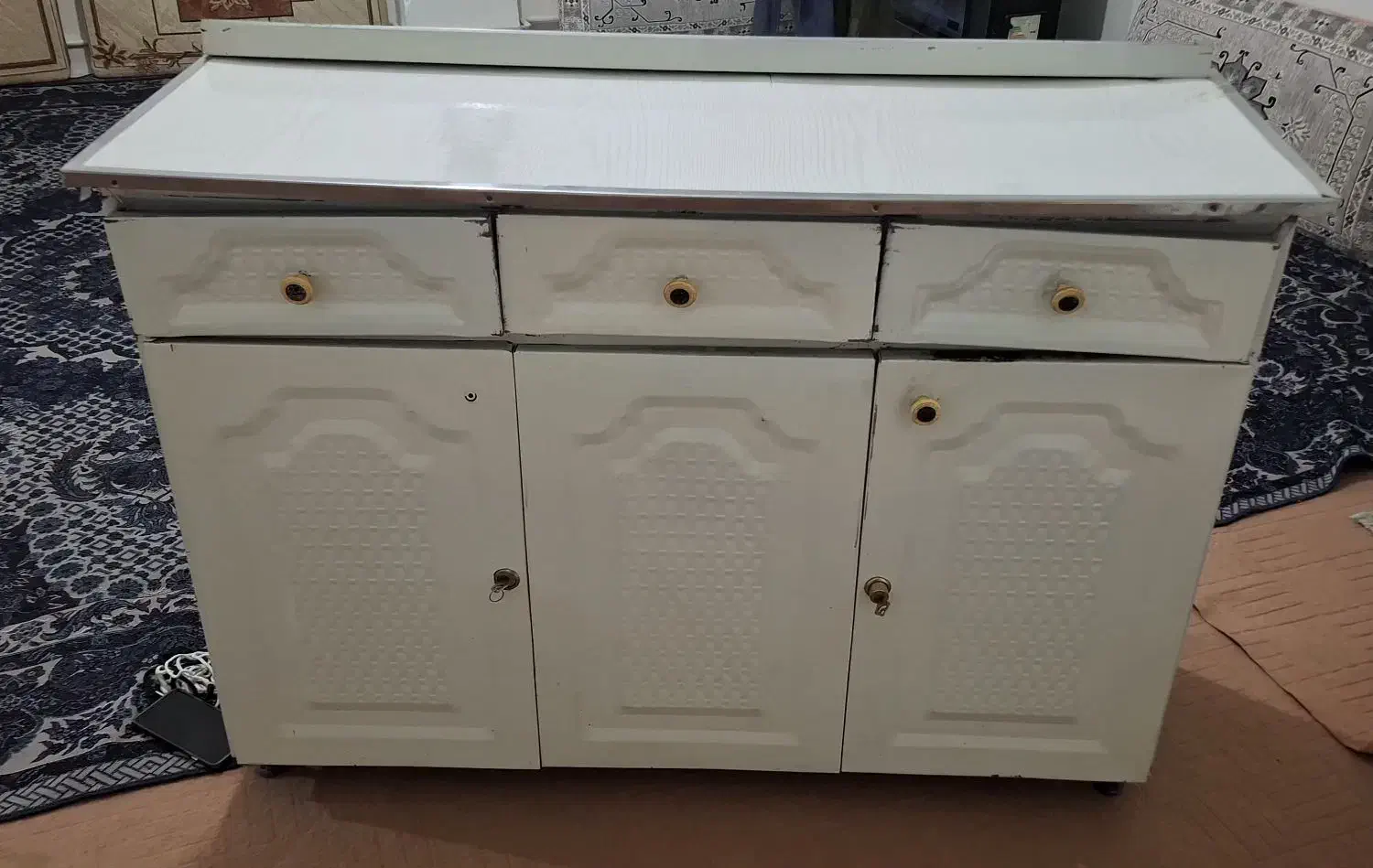 کمبود|جاکفشی، کمد، دراور|فشاپویه, |دیوار