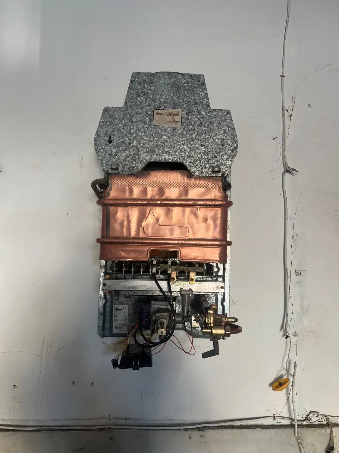 ابگرمکن ۳۲۱۵ گارانتی دار|آبگرمکن، پکیج، شوفاژ|زاهدان, |دیوار