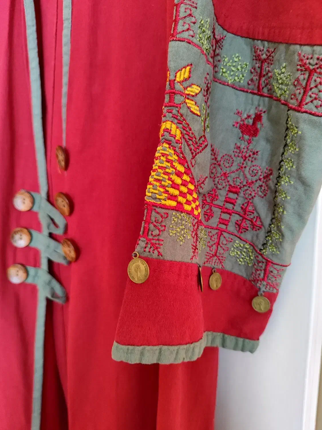 مانتو بلوز دامن شال بوت|لباس|اصفهان, شفق|دیوار