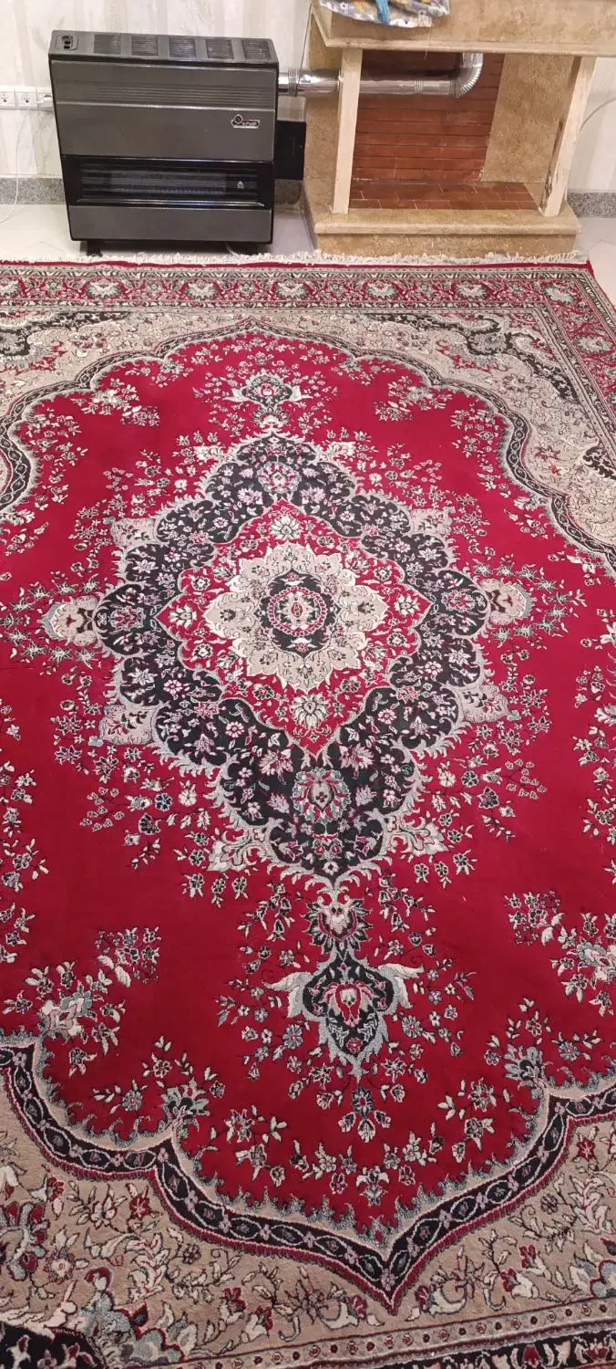 قالی یا فرش 12 متری کاشان لاکی در حد نو|فرش|شیراز, شهرک ایثار|دیوار