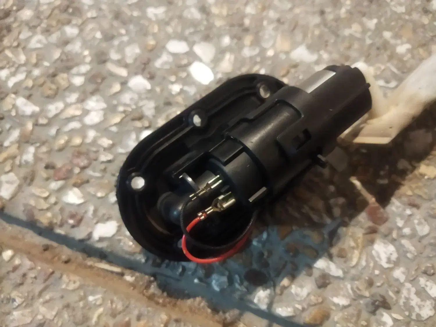 باک در پالسی و پمپ بنزین انژکتور|قطعات یدکی و لوازم جانبی|شیراز, شهرک بهشتی|دیوار