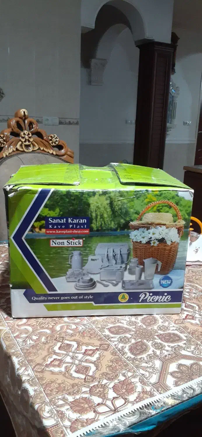 ظرف مسافرتی|ظروف نگهدارنده، پلاستیکی، یکبارمصرف|بندر دیر, |دیوار