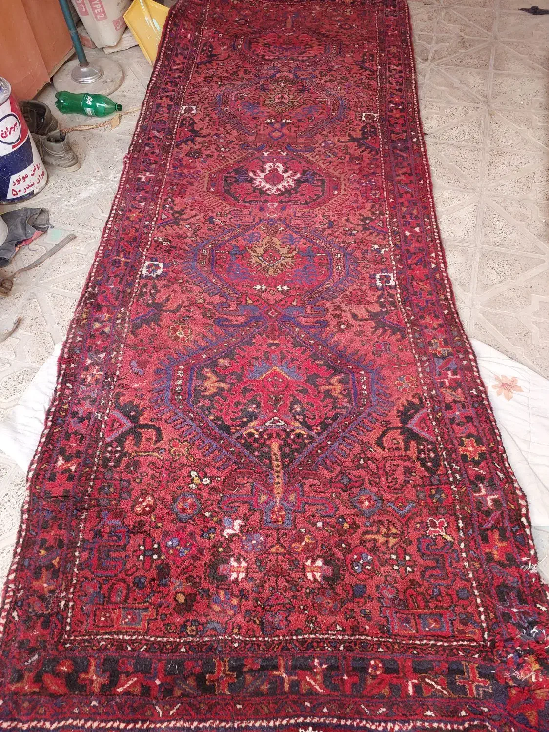 بسته|پادری|اهر, |دیوار