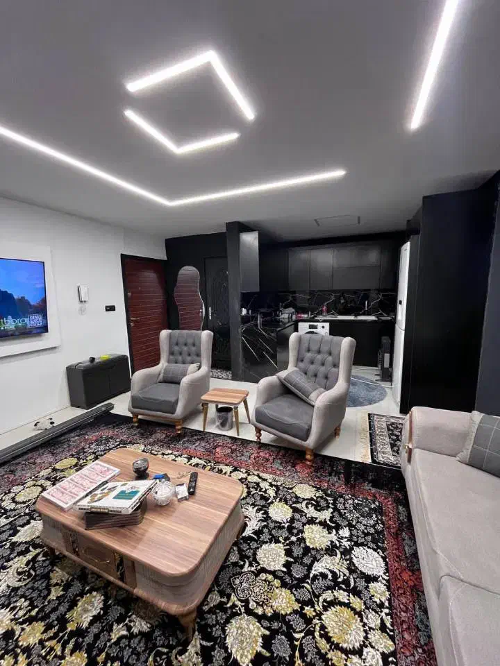 مبل ۷ نفره|مبلمان خانگی و میز عسلی|پرند, فاز ۶|دیوار