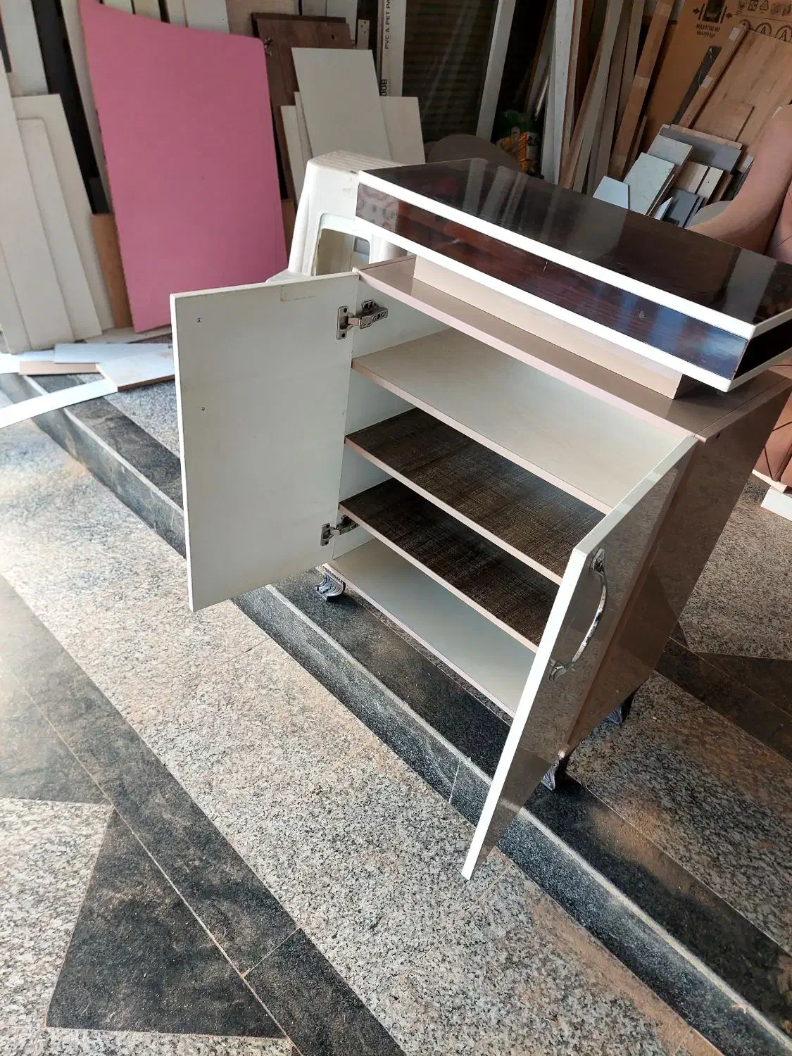 جاکفشی|جاکفشی، کمد، دراور|بوکان, |دیوار