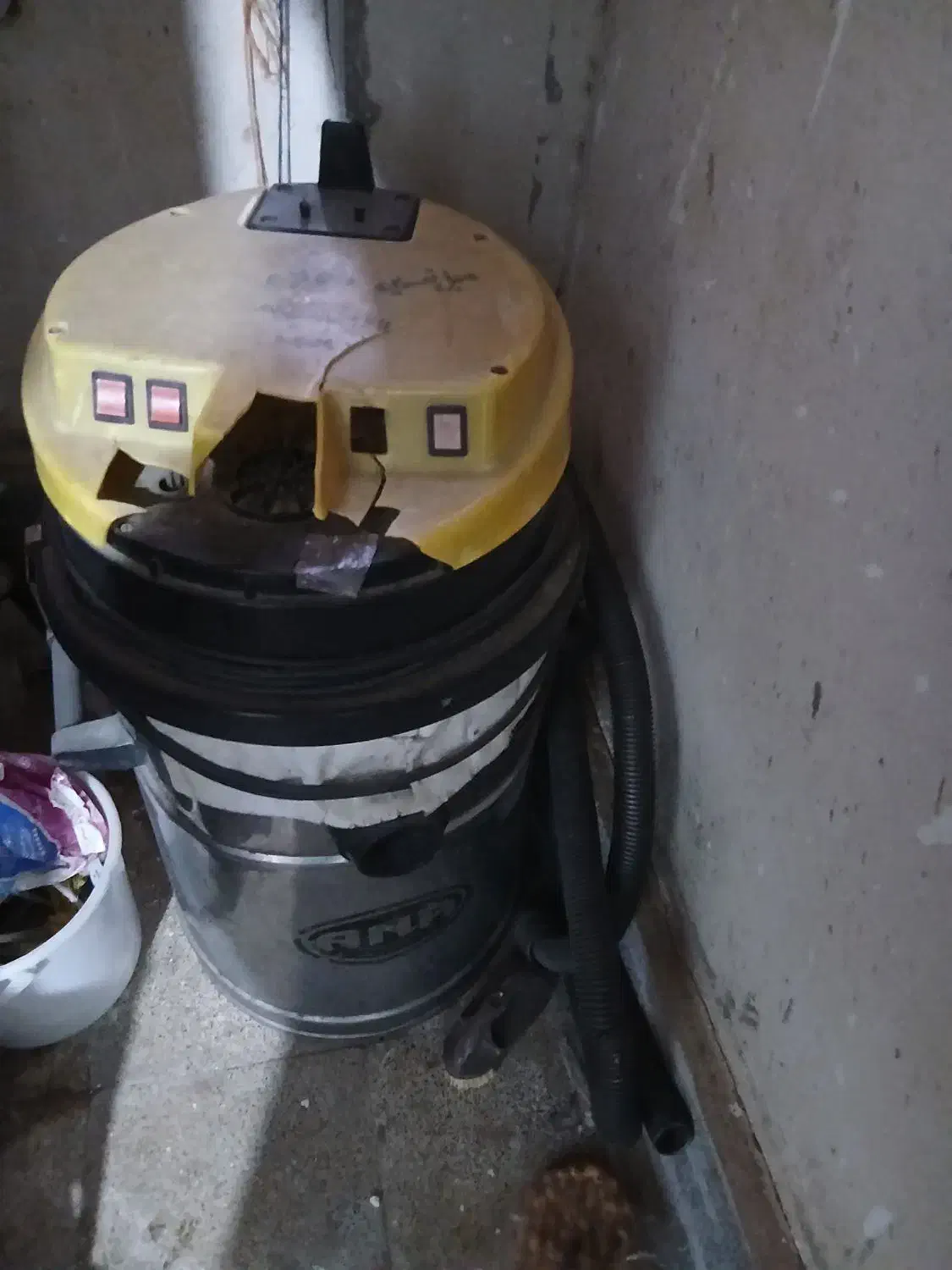 جاروبرقی انا۳موتوره آب وخاک|جاروبرقی، جارو شارژی، بخارشو|گلبهار, شهر جدید گلبهار|دیوار