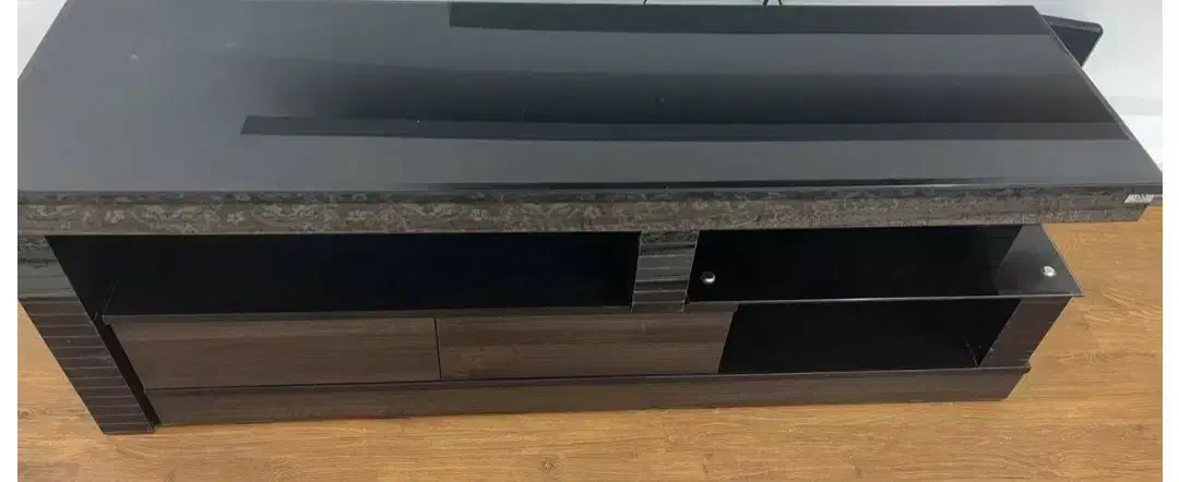 میز تلوزیون قابلیت چرخش با دو کشو مگنتی|میز تلویزیون|اصفهان, کوی ولی عصر|دیوار