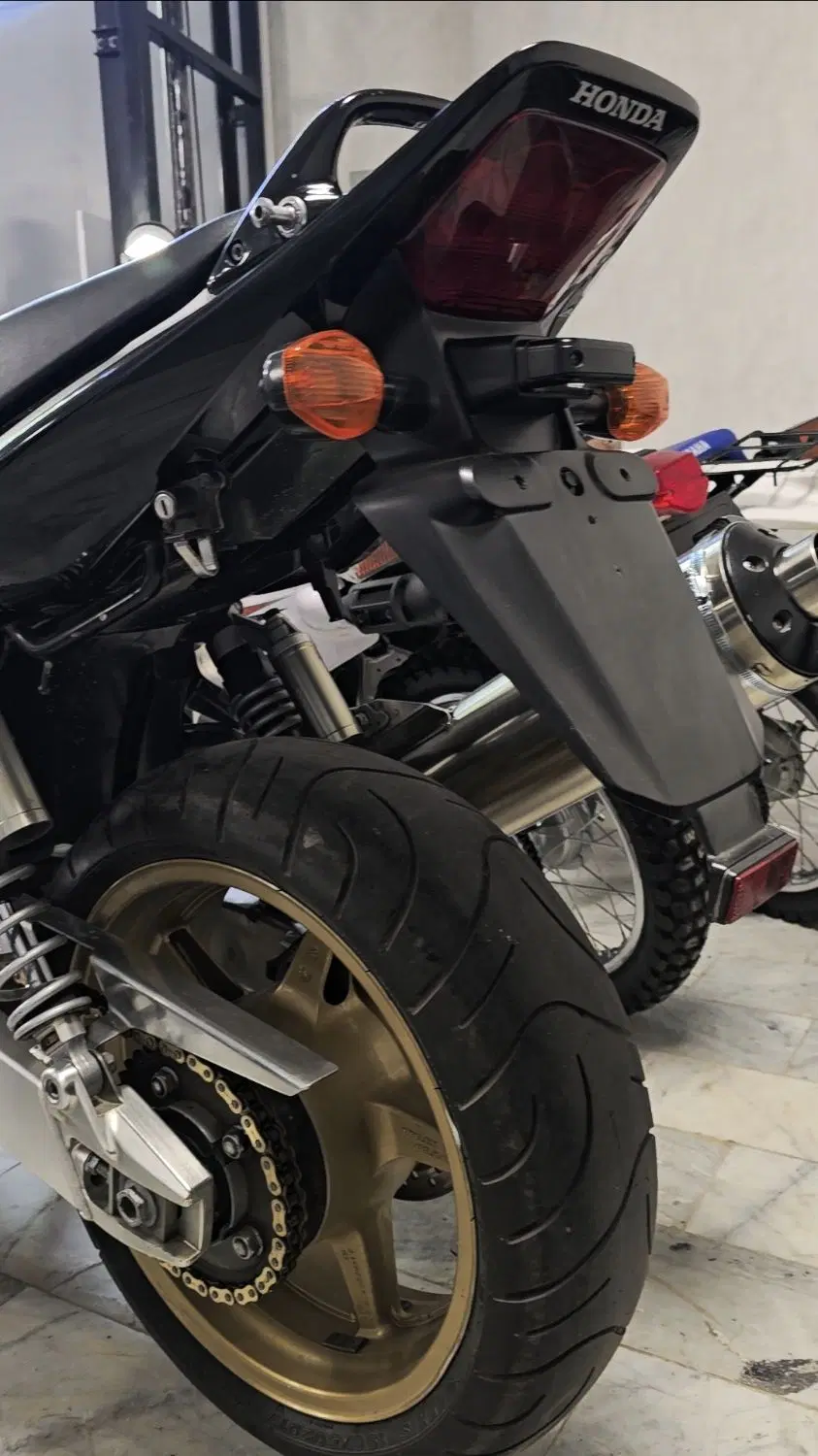 CB1300|موتورسیکلت|اصفهان, جلفا|دیوار