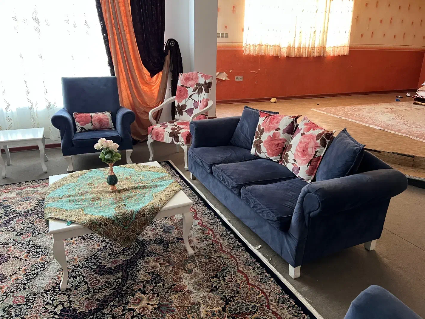 مبلمان ۹نفره کارکرده|مبلمان خانگی و میز عسلی|الیگودرز, |دیوار