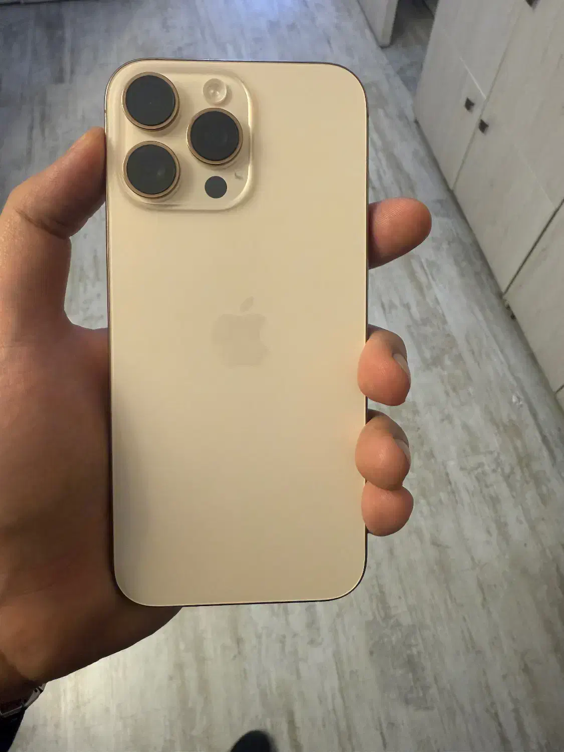 آیفون ۱۶ پرومکس ۲۵۶ گیگ باتری 99 درصد شرکتی|موبایل|تهران, عباسآباد|دیوار