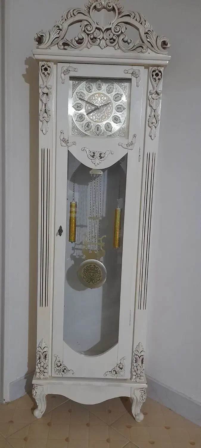 ساعت ایستاده|ساعت دیواری و تزئینی|قدس, شهرقدس|دیوار