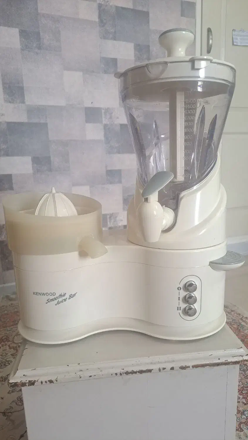 ابمیوه گیری و همزن برقی|آبمیوه‌گیر و آب‌مرکبات‌گیر|سمنان, |دیوار