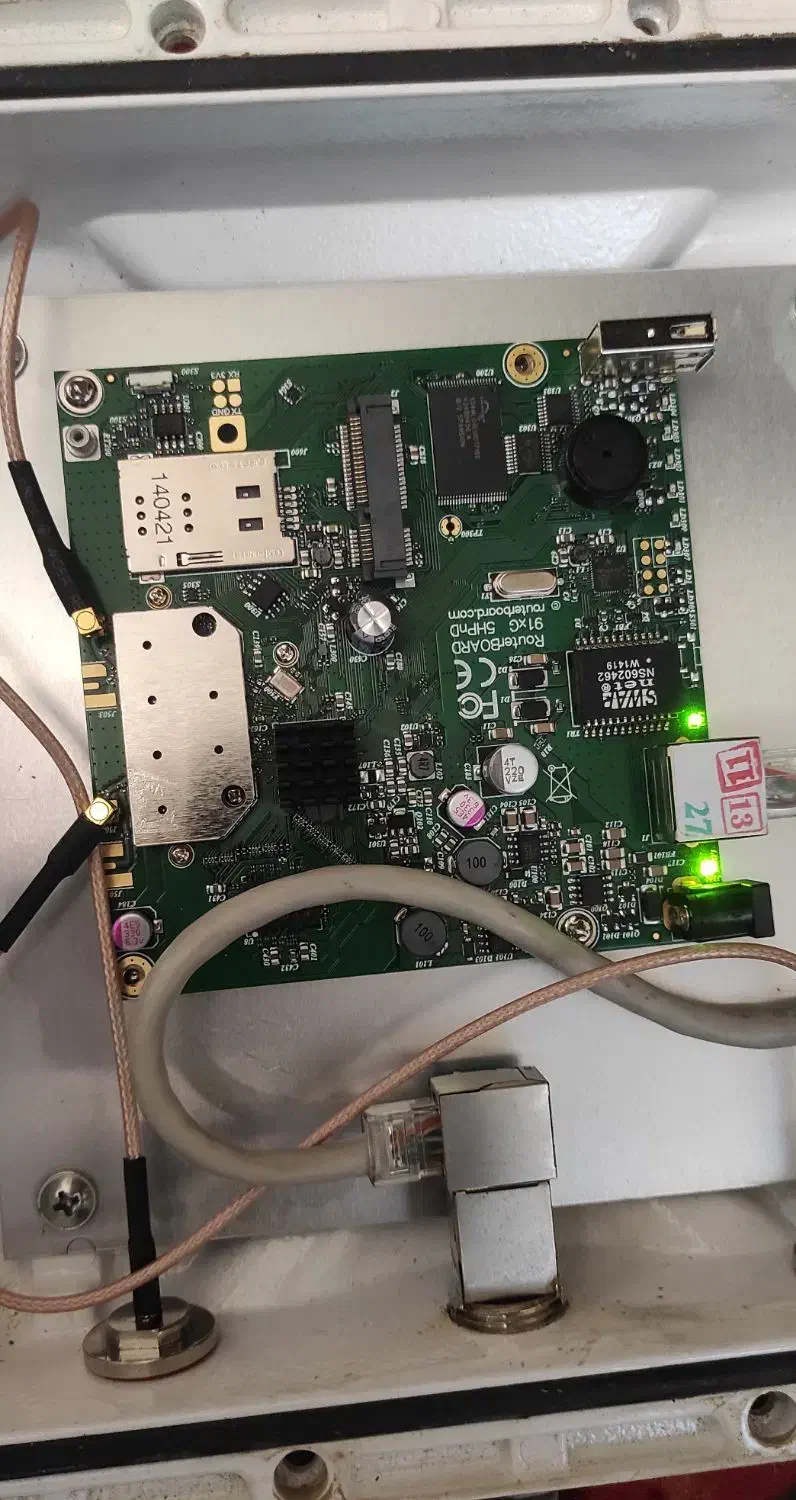 ۲عدد رادیو basebox - RB912UAG-5HPND باکس فلزی|قطعات و لوازم جانبی رایانه|تهران, ارامنه|دیوار