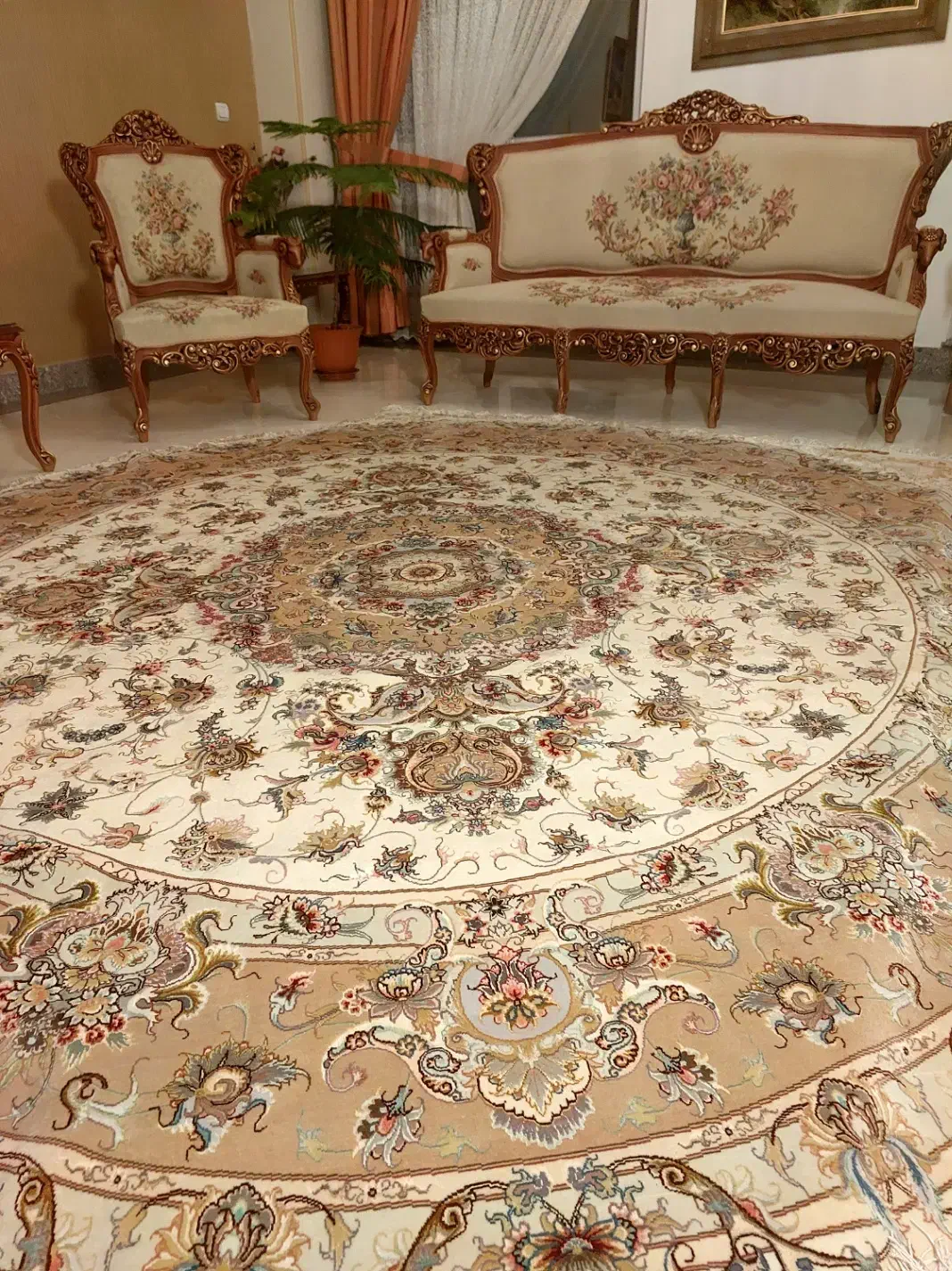 فرش دایره دستبافت ۳×۳|فرش|تهران, مدائن|دیوار