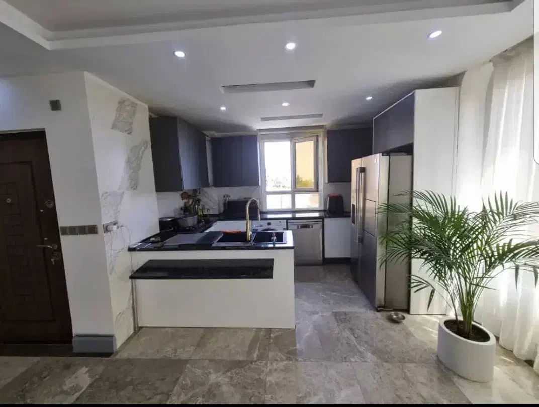 ۱۳۰متر/تکواحدی/بدون مشرف/فول|اجارهٔ آپارتمان|تهران, سردارجنگل|دیوار