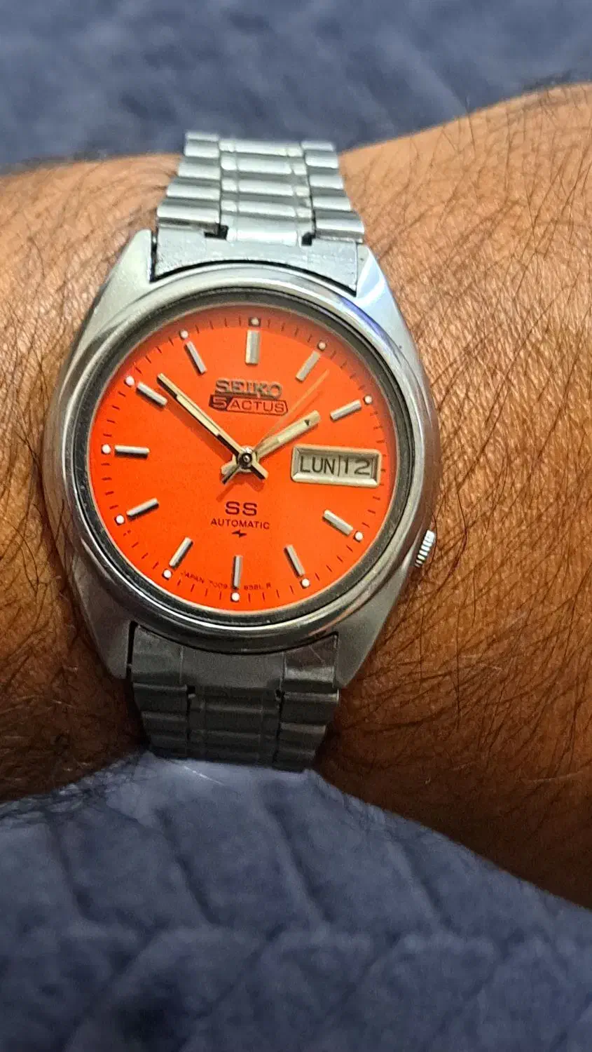 ساعت ییکو پنج آکتوس SS|ساعت|دورود, |دیوار