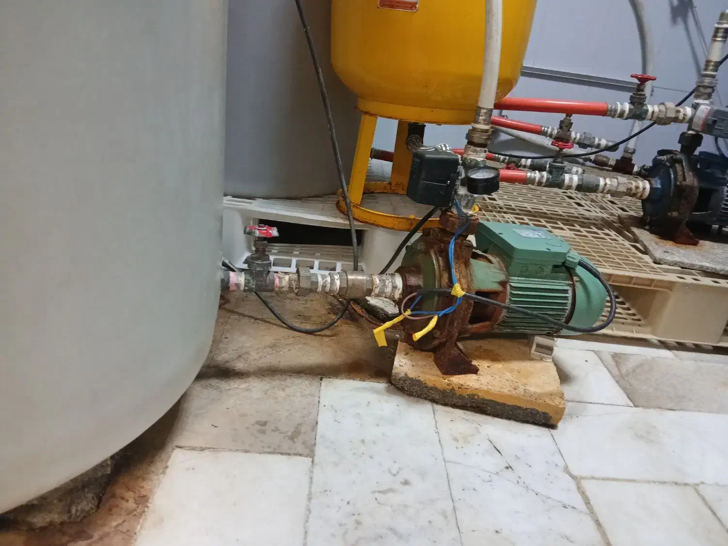 نصب پمپ آب وتعمیر ونصب بخاری|خدمات پیشه و مهارت|کرمانشاه, |دیوار